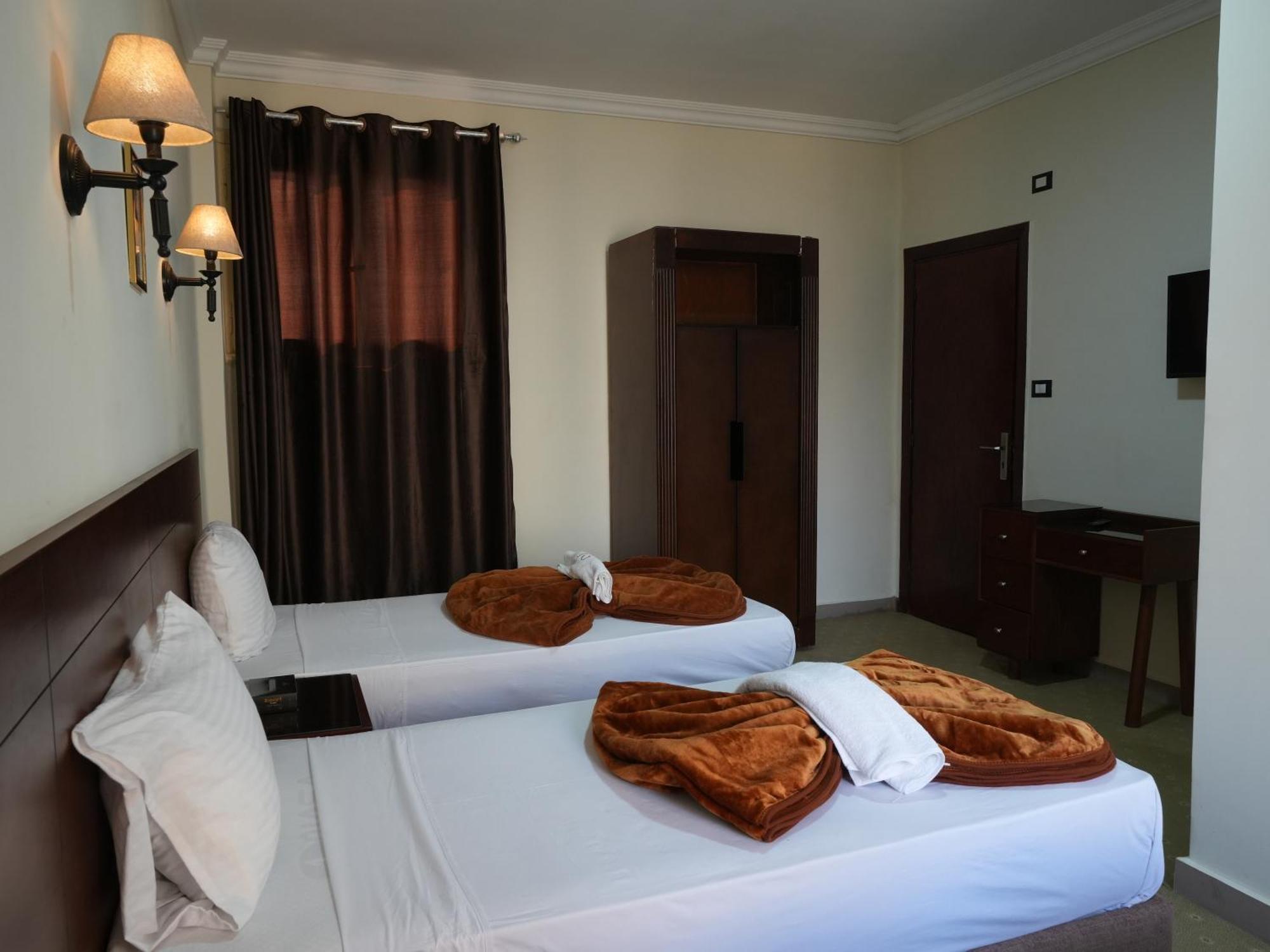 Hotel Montana 3*